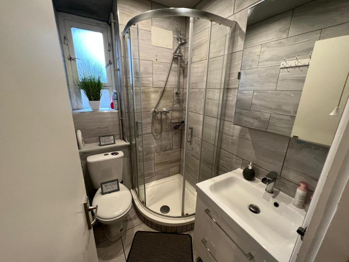 Holiday Properties Vauxhall Central Rooms Londra Exterior foto