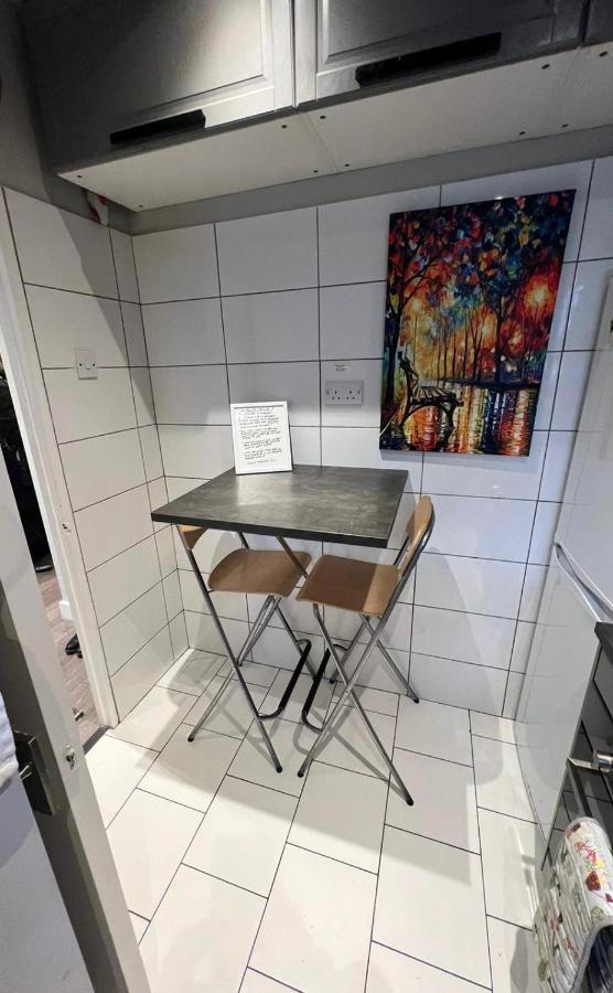 Holiday Properties Vauxhall Central Rooms Londra Exterior foto